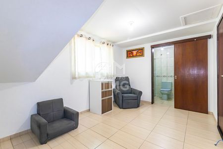 44_photo/94dcfb446b.7d44486df2fbe63f-ATLAS-1d0ea257-e577-4331-a2c0-5fa46a2475d2.jpg de casa à venda com 4 quartos, 165m² em Xaxim, Curitiba