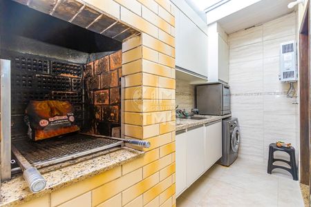 16_photo/94dcfb446b.7d44486df2fbe63f-ATLAS-43f09d13-eab2-419c-9f7c-406d85acd132.jpg de casa à venda com 4 quartos, 165m² em Xaxim, Curitiba