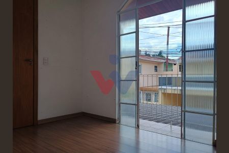 6_photo/94dcfb4475.ce0e127f29cc1409-ATLAS-4d837826-1aee-4fa5-a801-0baef18d69ef.jpg de casa à venda com 3 quartos, 125m² em Xaxim, Curitiba