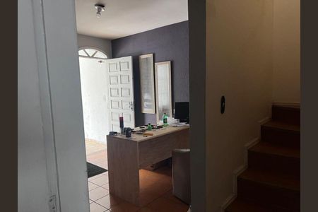 10_photo/94dcfb4477.be31b5bde481aac2-ATLAS-6f3dabe5-93e8-4006-8e2f-419ece9367f4.jpg de casa à venda com 3 quartos, 120m² em Xaxim, Curitiba