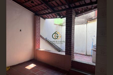 10_photo/94dcfb4479.ae537c11cfa6cc3a-ATLAS-4d4c23fd-0839-438b-9dca-dc5230cedf95.jpg de casa à venda com 3 quartos, 120m² em Xaxim, Curitiba