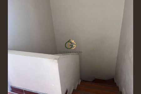 11_photo/94dcfb4479.ae537c11cfa6cc3a-ATLAS-71a2a9c4-800d-49b1-8c17-44655bdf132e.jpg de casa à venda com 3 quartos, 120m² em Xaxim, Curitiba