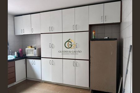 30_photo/94dcfb4479.ae537c11cfa6cc3a-ATLAS-db9d0b62-dfc7-40e8-8880-9462c20fcf26.jpg de casa à venda com 3 quartos, 120m² em Xaxim, Curitiba