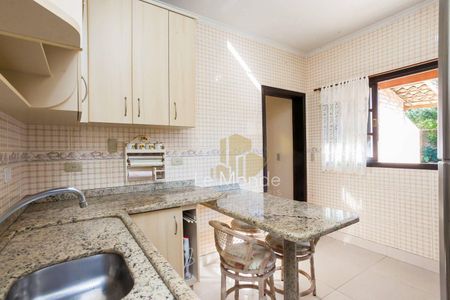 2_photo/94dcfb44eb.40d9156f2e18fdd4-ATLAS-9e705ad0-8ff7-4df0-955a-4017e499405f.jpg de casa à venda com 3 quartos, 189m² em Xaxim, Curitiba