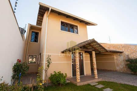 9_photo/94dcfb44eb.40d9156f2e18fdd4-ATLAS-d5e9d281-9d59-4484-a719-e4cb4e793ee5.jpg de casa à venda com 3 quartos, 189m² em Xaxim, Curitiba