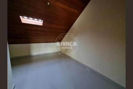 2_photo/94dcfb44ff.52c7aa5b7c5e7aa0-ATLAS-163c35fe-d56a-40a0-a54c-a4750afb48eb.jpg de casa para alugar com 3 quartos, 188m² em Xaxim, Curitiba