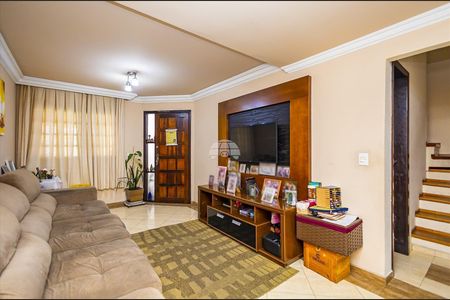 7_photo/94dcfb45b9.745dec030dbffd93-ATLAS-2d897c78-82cc-408c-8464-cdc96cce5de1.jpg de casa à venda com 3 quartos, 172m² em Xaxim, Curitiba