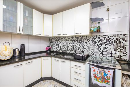 16_photo/94dcfb45b9.745dec030dbffd93-ATLAS-53897cec-0a15-4c33-9cd2-86bfe23d3fdb.jpg de casa à venda com 3 quartos, 172m² em Xaxim, Curitiba