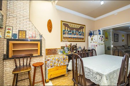 12_photo/94dcfb45b9.745dec030dbffd93-ATLAS-8e2f3ee9-5654-4b94-977b-ba2e6acba172.jpg de casa à venda com 3 quartos, 172m² em Xaxim, Curitiba