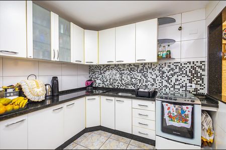 20_photo/94dcfb45b9.745dec030dbffd93-ATLAS-a16a1162-7ec5-461c-b4ca-143f30e2b918.jpg de casa à venda com 3 quartos, 172m² em Xaxim, Curitiba