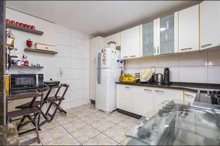 18_photo/94dcfb45b9.745dec030dbffd93-ATLAS-f3fff18a-caec-45f8-8b45-9cccea8fe774.jpg de casa à venda com 3 quartos, 172m² em Xaxim, Curitiba