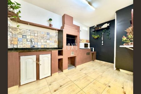 7_photo/94dcfb45cb.3fb4bb6867ac5dd3-ATLAS-a3dd558e-5e3d-4143-85ea-f4f6d1a988dc.jpg de casa à venda com 0 quarto, 82m² em Xaxim, Curitiba