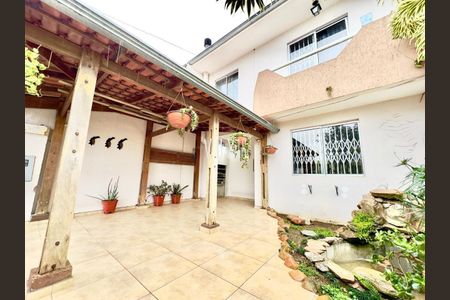 3_photo/94dcfb45cb.3fb4bb6867ac5dd3-ATLAS-dcac08ac-52cf-427b-855f-74d5604e9d89.jpg de casa à venda com 0 quarto, 82m² em Xaxim, Curitiba