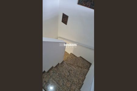 4_photo/94dcfb4715.ab41e4e09fc2bc48-ATLAS-ab144a3a-fd10-4ac0-82e9-53515d2c4c3e.jpg de casa à venda com 0 quarto, 167m² em Xaxim, Curitiba