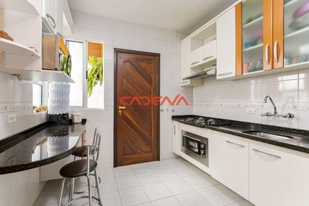 6_photo/94dcfb4717.470e3b4ecc8ee2ef-ATLAS-571529f4-514b-4a13-bce1-f6c5ba06c1a5.jpg de casa à venda com 3 quartos, 142m² em Xaxim, Curitiba