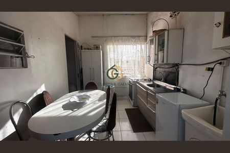 25_photo/94dcfb474b.b3446f4632dd4ab2-ATLAS-57bb454f-e8c0-40d3-95af-04159233d54f.jpg de casa à venda com 3 quartos, m² em Xaxim, Curitiba