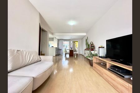 6_photo/94dcfb474d.04a823dc9d4d949a-ATLAS-30f00733-b0cc-4d92-9801-697bf2389d73.jpg de casa à venda com 0 quarto, 161m² em Xaxim, Curitiba