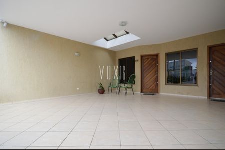 3_photo/94dcfb4765.7c2ae8445402a222-ATLAS-c222860d-c66c-4d35-b9c3-dcf87fa5d1b0.jpg de casa à venda com 0 quarto, 203m² em Xaxim, Curitiba