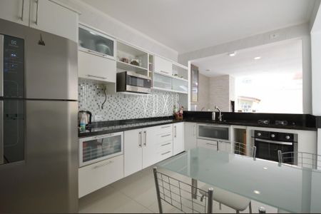 8_photo/94dcfb4765.7c2ae8445402a222-ATLAS-dd37bd68-5dc4-4c81-be2d-fb3c15d1446e.jpg de casa à venda com 0 quarto, 203m² em Xaxim, Curitiba