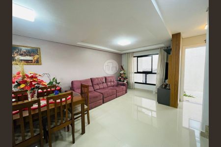 6_photo/94dcfb4807.5afd90b9c05d4dec-ATLAS-4a4c6e7f-c0ac-4e11-acbc-577ca0ad2c3b.jpg de casa à venda com 3 quartos, 145m² em Xaxim, Curitiba