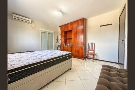 21_photo/94dcfb485f.411a6e7ba2cd6698-ATLAS-e025a618-8c54-4957-98b4-a4229caf1d97.jpg de casa para alugar com 0 quarto, 188m² em Xaxim, Curitiba