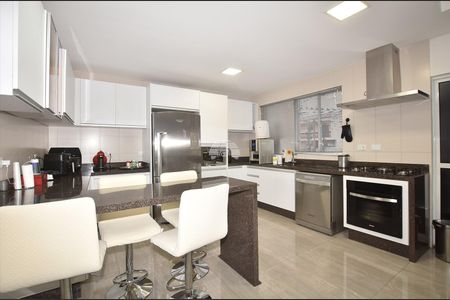 44_photo/94dcfb4869.12917f666bbf568e-ATLAS-abbc3372-e655-48e2-87ef-b8f337846b41.jpg de casa à venda com 5 quartos, 370m² em Xaxim, Curitiba