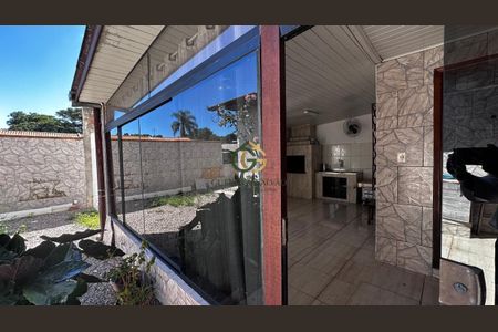 29_photo/94dcfb4a29.d860d137df15aeab-ATLAS-6ecb0a25-1c35-497d-b1a4-36632b4d0d0d.jpg de casa à venda com 3 quartos, 228m² em Xaxim, Curitiba