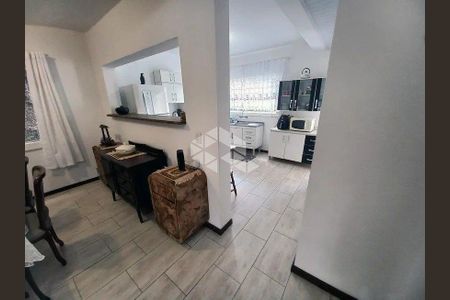 18_photo/94dcfb4a69.ce583aee00430bfc-ATLAS-aa01746f-ce20-4c44-bcca-3c774f4fcee5.jpg de casa à venda com 3 quartos, 152m² em Xaxim, Curitiba