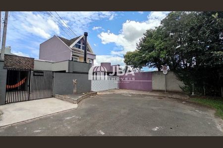 30_photo/94dcfb4a69.ce583aee00430bfc-ATLAS-bc76a18c-5cde-4dbe-a946-683f38edb0cd.jpg de casa à venda com 3 quartos, 80m² em Xaxim, Curitiba