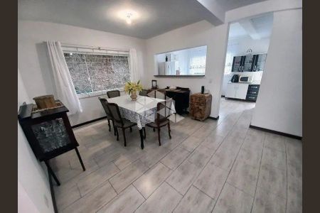 16_photo/94dcfb4a69.ce583aee00430bfc-ATLAS-e0ddb556-9cfb-4f4a-88b5-b6f4a04c15e6.jpg de casa à venda com 3 quartos, 152m² em Xaxim, Curitiba