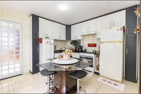 8_photo/94dcfb4a73.72acd97e6c26eb3e-ATLAS-51ab368c-7dce-40cf-9141-aaa9264637cf.jpg de casa à venda com 3 quartos, 134m² em Hauer, Curitiba