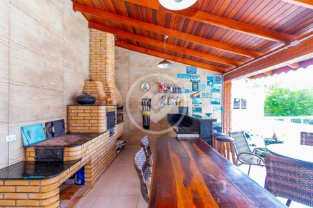 1_photo/94dcfb4c37.760d7ecec936a2b8-ATLAS-01e1e375-9e69-4162-b97e-80b3287743e2.jpg de casa de condomínio à venda com 3 quartos, 185m² em Xaxim, Curitiba