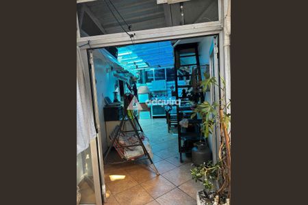 6_photo/94dcfb4e55.ceff8192393c33de-ATLAS-586d0fa6-b6f5-412a-afd9-5f36b675cad5.jpg de casa à venda com 3 quartos, 190m² em Xaxim, Curitiba