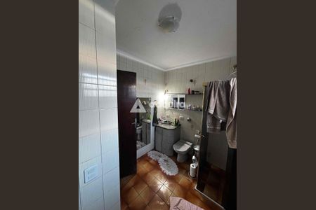 4_photo/94dcfb4e55.ceff8192393c33de-ATLAS-be4f152a-0743-47c9-96d2-19db534137f5.jpg de casa à venda com 3 quartos, 190m² em Xaxim, Curitiba