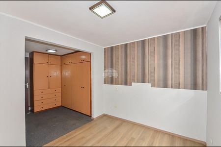 5_photo/94dcfb4eeb.6628c5cbbeb8ae7c-ATLAS-00ad7cd3-210e-463a-a40a-2d22ed961172.jpg de casa à venda com 3 quartos, 65m² em Xaxim, Curitiba