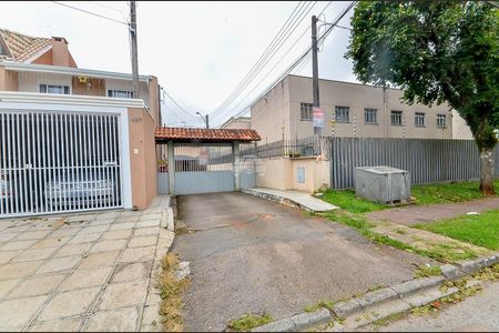 5_photo/94dcfb4eeb.6628c5cbbeb8ae7c-ATLAS-e6fbcb2d-6e10-4a71-88eb-14bde573d7ad.jpg de casa à venda com 3 quartos, 65m² em Xaxim, Curitiba