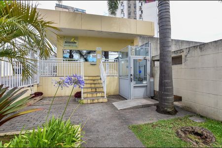 4_photo/94dcfb4ef9.19df95092efc2aef-ATLAS-0c4cc9ca-d72e-41ea-a8b5-44dd3cef77f0.jpg de apartamento à venda com 2 quartos, 56m² em Xaxim, Curitiba