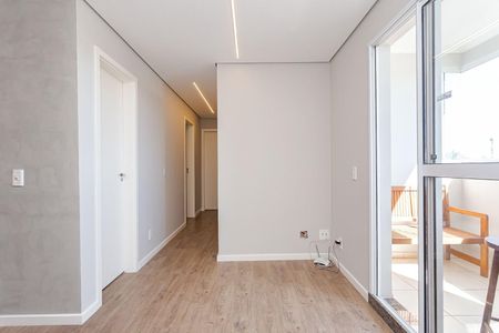 12_photo/94dcfb4ef9.ea0ff2ffec9a0f1c-ATLAS-c187b5f9-483b-42ce-a0e2-58d3a3a82b42.jpg de apartamento à venda com 3 quartos, 67m² em Xaxim, Curitiba