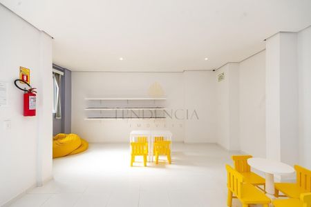 18_photo/94dcfb4ef9.fd4cac9c01650d43-ATLAS-ea79c1cd-837a-4cd2-8ba1-d4168dff2560.jpg de apartamento à venda com 3 quartos, 67m² em Xaxim, Curitiba