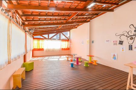 24_photo/94dcfb4f27.6c41d5510dcf68ec-ATLAS-52457294-583d-4629-8236-ded84718784e.jpg de casa à venda com 3 quartos, 560m² em Xaxim, Curitiba