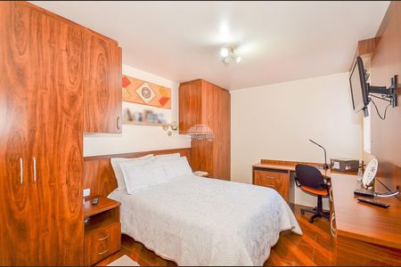 9_photo/94dcfb4f27.6c41d5510dcf68ec-ATLAS-57ff1396-ae38-41d1-afdb-d6b9461fd997.jpg de casa à venda com 3 quartos, 560m² em Xaxim, Curitiba