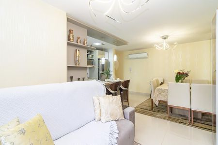 24_photo/94dcfb4f5f.760d7ecec936a2b8-ATLAS-e574fc1d-e6a0-4b44-941e-3350bb6c5dce.jpg de apartamento à venda com 3 quartos, 77m² em Xaxim, Curitiba