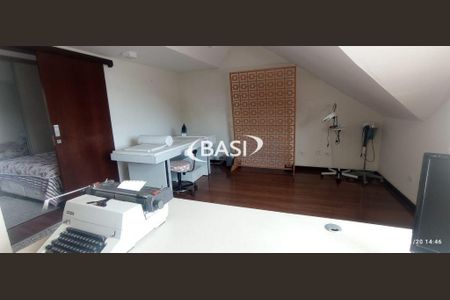 15_photo/94dcfb4f61.4de8187d044fad53-ATLAS-329e6ef4-d00f-42c9-b4b9-2abd69132aa3.jpg de casa à venda com 4 quartos, 180m² em Xaxim, Curitiba