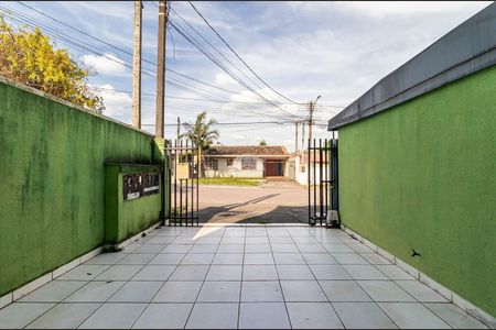 4_photo/94dcfb4f99.e1d2c46bde3eb79c-ATLAS-591adcfc-9247-46f3-b582-9117d89ce557.jpg de casa à venda com 4 quartos, 360m² em Xaxim, Curitiba