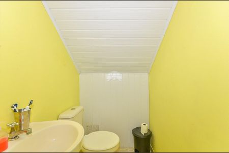 3_photo/94dcfb52f1.aa0f063c1fd7eb53-ATLAS-d80d2b83-44f8-47d9-a67d-a303e4ca6e6a.jpg de casa à venda com 4 quartos, 300m² em Novo Mundo, Curitiba