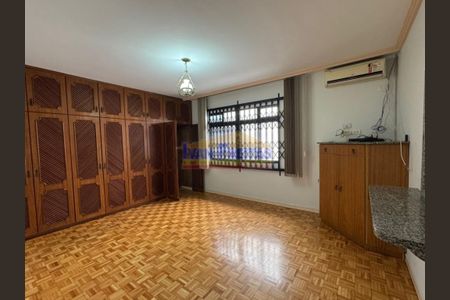 3_photo/94dcfb533b.5cb77a9890dfd367-ATLAS-3c079767-4751-47c5-8276-3f96a7cff87a.jpg de casa à venda com 4 quartos, 480m² em Fanny, Curitiba