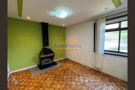 5_photo/94dcfb533b.5cb77a9890dfd367-ATLAS-410de4ea-939c-45ff-82f0-d2009a57e5cc.jpg de casa para alugar com 4 quartos, 221m² em Fanny, Curitiba