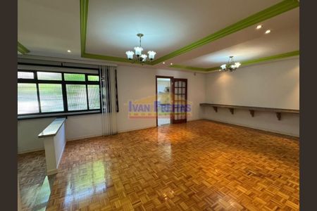 2_photo/94dcfb533b.5cb77a9890dfd367-ATLAS-6005769c-162e-4ca3-9854-6bd8d85d3b56.jpg de casa à venda com 4 quartos, 480m² em Fanny, Curitiba