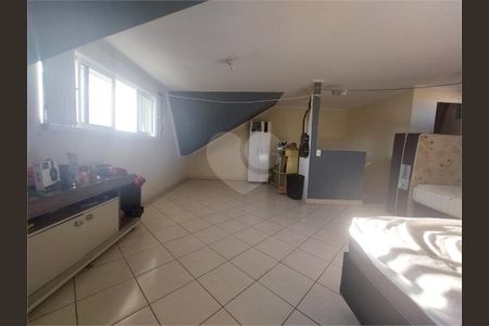 12_photo/94dcfb555d.ceff8192393c33de-ATLAS-c63d6442-a134-4f6f-a29d-c52eff987167.jpg de casa à venda com 3 quartos, 130m² em Capão Raso, Curitiba