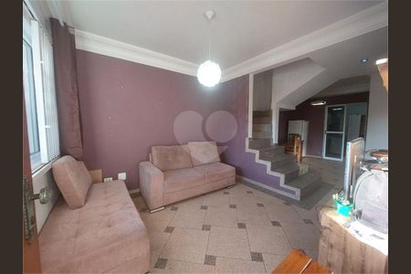 3_photo/94dcfb555d.ceff8192393c33de-ATLAS-fe633f97-7f89-4a72-b5fe-435e8ea792e6.jpg de casa à venda com 3 quartos, 130m² em Capão Raso, Curitiba